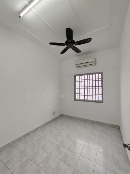 Rumah Teres 2 Tingkat untuk Disewa di Taman Setia Indah (Tebrau) - Daphne Lee - Interior - PropertyGuru.com.my