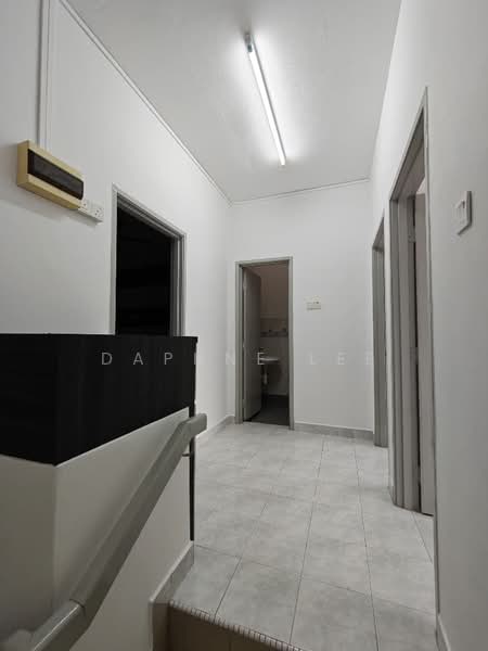 Rumah Teres 2 Tingkat untuk Disewa di Taman Setia Indah (Tebrau) - Daphne Lee - Corridor - PropertyGuru.com.my