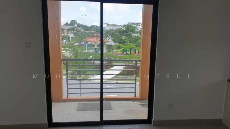 Rumah Bandar untuk Disewa di Bandar Tasik Kesuma (Beranang) - Muhammad Amerul - Balcony - PropertyGuru.com.my