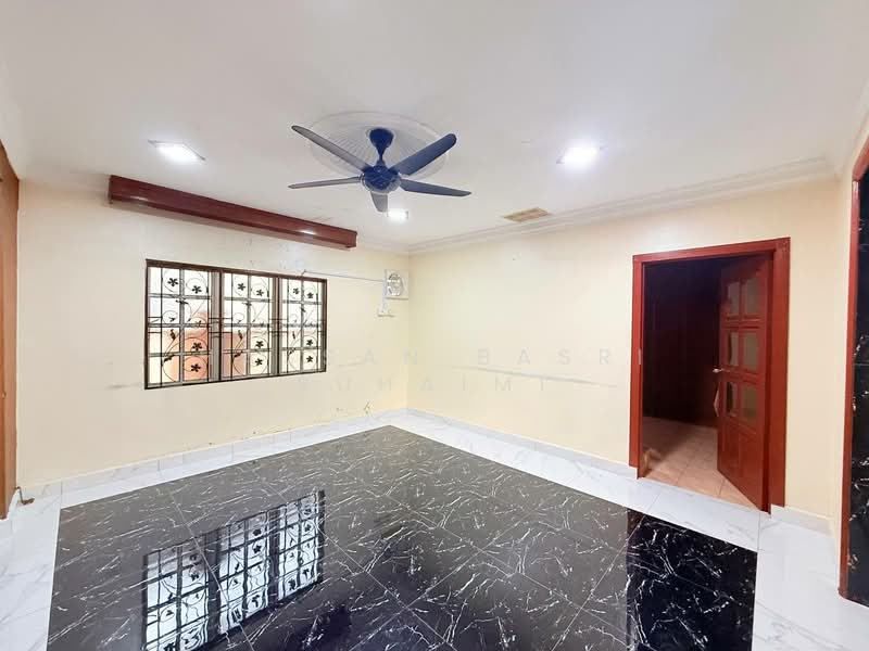 Bungalow for Sale in Taman Desa Sinaran (Dengkil) - Hassan Basri Suhaimi - Interior - PropertyGuru.com.my