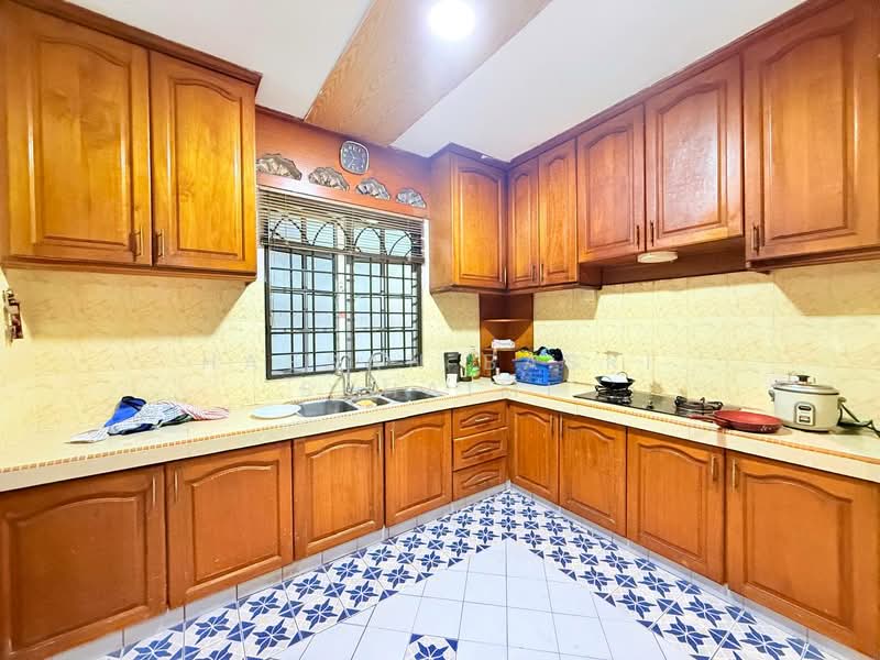 Bungalow for Sale in Taman Desa Sinaran (Dengkil) - Hassan Basri Suhaimi - Kitchen - PropertyGuru.com.my