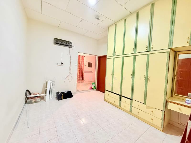 Bungalow for Sale in Taman Desa Sinaran (Dengkil) - Hassan Basri Suhaimi - Interior - PropertyGuru.com.my