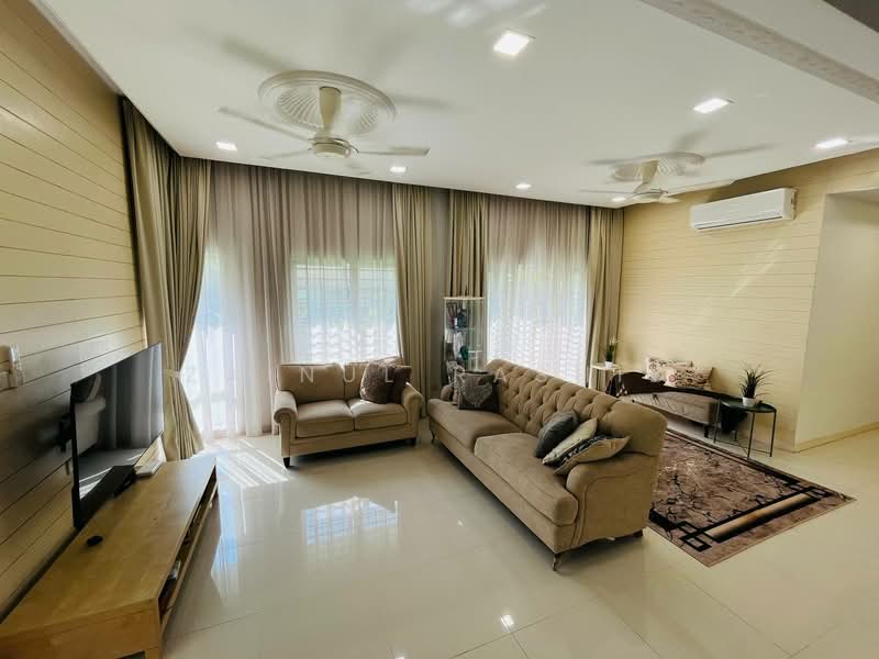 Cluster House for Sale in Sunway Alam Suria (Shah Alam) - Zainul Rashid - Living Room - PropertyGuru.com.my
