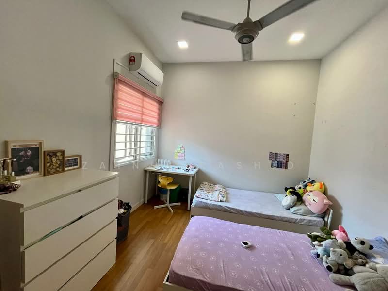 Cluster House for Sale in Sunway Alam Suria (Shah Alam) - Zainul Rashid - Bedroom - PropertyGuru.com.my