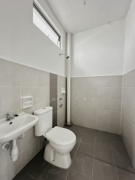 Terraced House for Sale in Pasir Gudang (Johor) - Kent Tan - Bathroom - PropertyGuru.com.my