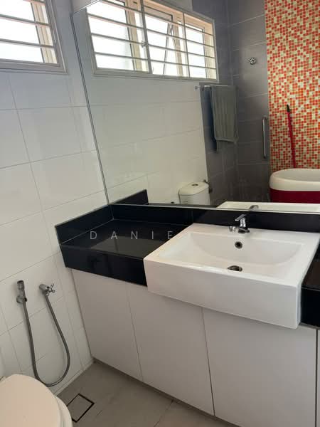 Rumah Bandar untuk Dijual di Bukit Bandaraya (Bangsar) - DANIEL . - Bathroom - PropertyGuru.com.my