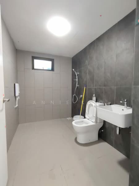 Kondominium untuk Disewa di Tuai Residence - Annie Kho - Bathroom - PropertyGuru.com.my