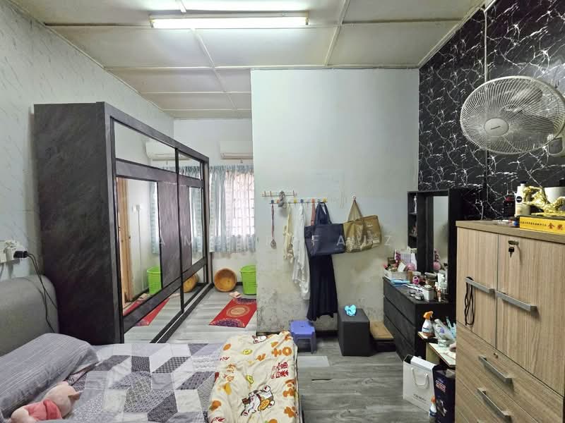 2-storey Terraced House for Sale in Taman Mutiara Subang (Shah Alam) - Amzar Faiz - PropertyGuru.com.my
