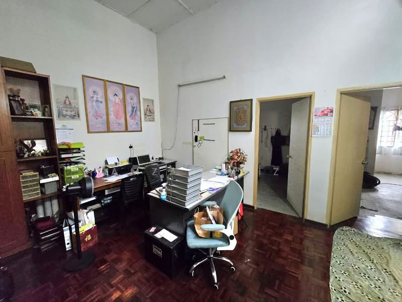 2-storey Terraced House for Sale in Taman Mutiara Subang (Shah Alam) - Amzar Faiz - PropertyGuru.com.my
