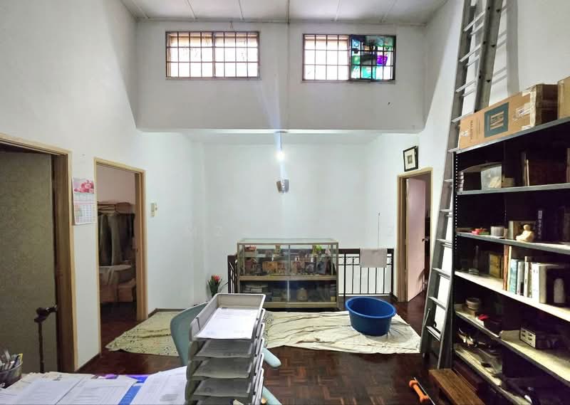 2-storey Terraced House for Sale in Taman Mutiara Subang (Shah Alam) - Amzar Faiz - PropertyGuru.com.my