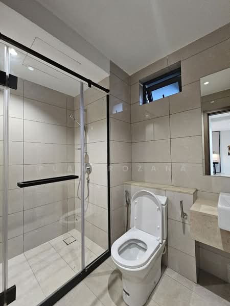 Kondominium untuk Dijual di Jesselton Twin Towers - Puan Rozana - Bathroom - PropertyGuru.com.my
