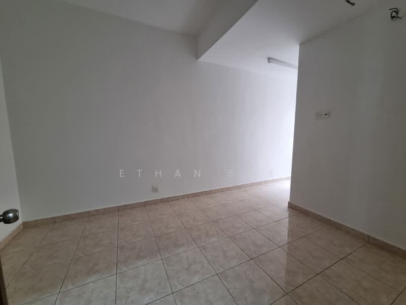 2-storey Terraced House for Sale in Bukit Rahman Putra (Sungai Buloh) - Ethan Swe - Interior - PropertyGuru.com.my