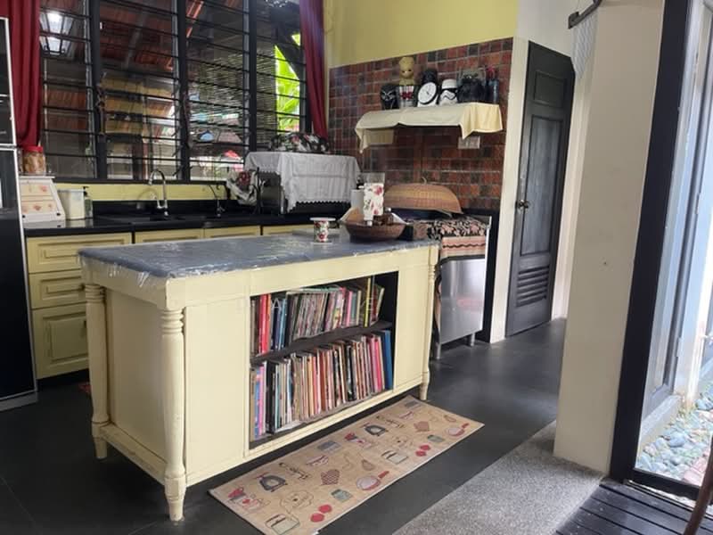 Bungalow for Sale in Batu Pahat (Johor) - DANIEL . - PropertyGuru.com.my
