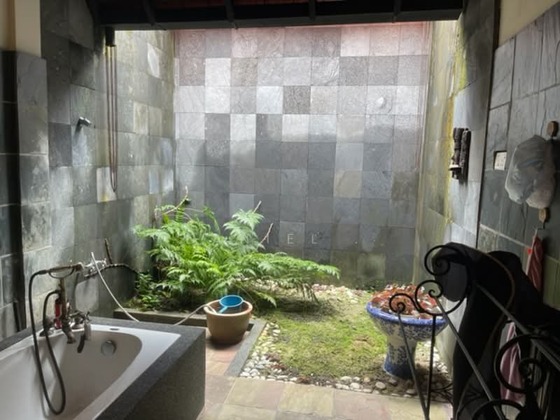 Bungalow for Sale in Batu Pahat (Johor) - DANIEL . - PropertyGuru.com.my
