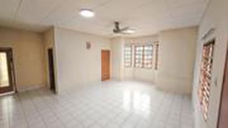 Rumah Teres 2 Tingkat untuk Dijual di Taman Perindustrian Meranti (Puchong) - Eric Foo - Living Room - PropertyGuru.com.my