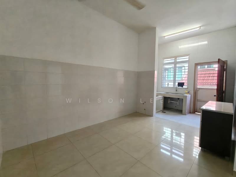 2.5-storey Terraced House for Sale in Selayang (Selangor) - Wilson Lee - Kitchen - PropertyGuru.com.my