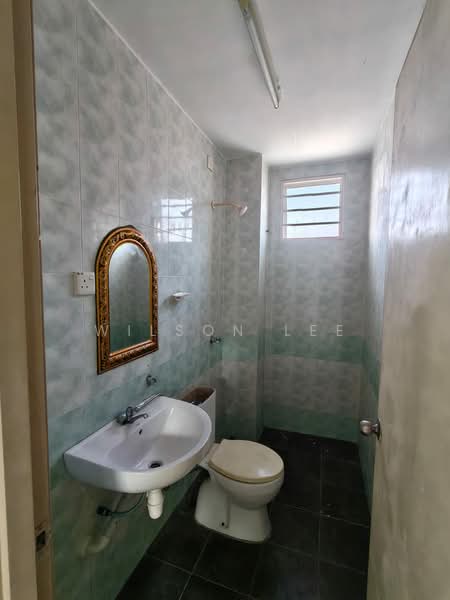 2.5-storey Terraced House for Sale in Selayang (Selangor) - Wilson Lee - Bathroom - PropertyGuru.com.my