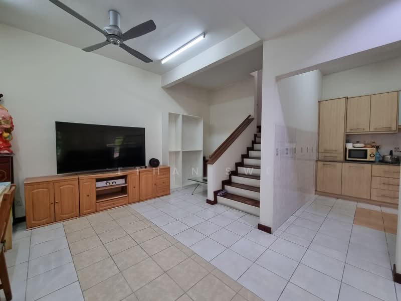 Rumah Bandar untuk Dijual di Sunway Damansara (Kota Damansara) - Ethan Swe - Living Room - PropertyGuru.com.my