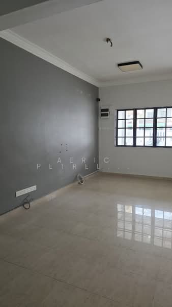 2-storey Terraced House for Rent in Bandar Bukit Tinggi (Klang) - Aeric Petrelli Goh - PropertyGuru.com.my