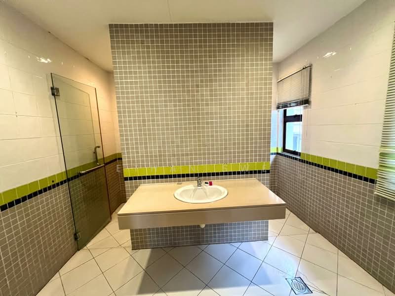 Bungalow House for Sale in Bukit Rahman Putra (Sungai Buloh) - Ethan Swe - Bathroom - PropertyGuru.com.my