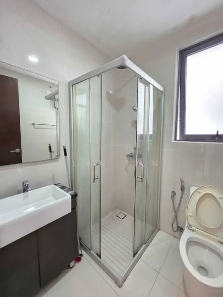 Condominium for Rent at Bay Point @ Country Garden Danga Bay - Alan Tan - Bathroom - PropertyGuru.com.my