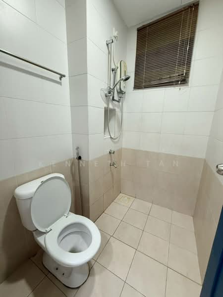 Rumah Kluster untuk Disewa di Taman Mount Austin (Tebrau) - Kenneth Tan - Bathroom - PropertyGuru.com.my