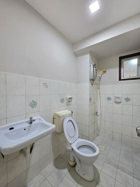 Apartment for Rent at Vista Seri Alam - William NG - Bathroom - PropertyGuru.com.my