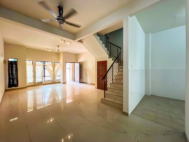 2-storey Terraced House for Sale in Sentosa Villa (Kajang) - Amzar Faiz - PropertyGuru.com.my