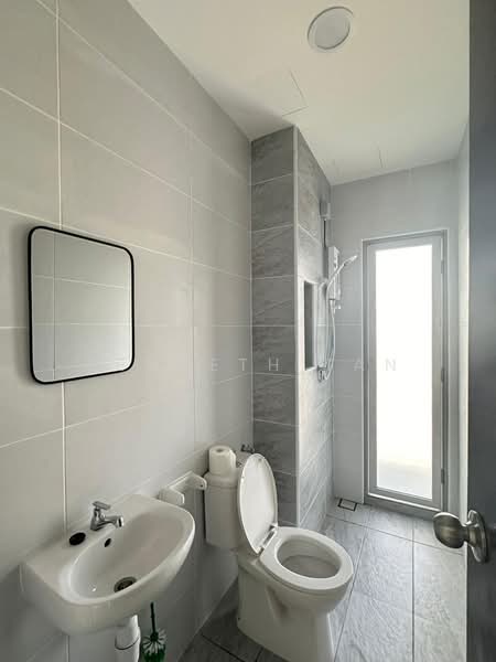 Kondominium untuk Disewa di KSL Residence 2 @ Kangkar Tebrau - Kenneth Tan - Bathroom - PropertyGuru.com.my