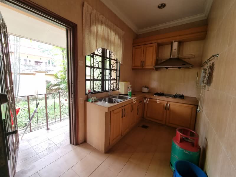 Bungalow for Sale in Kota Damansara (Selangor) - Ethan Swe - Kitchen - PropertyGuru.com.my