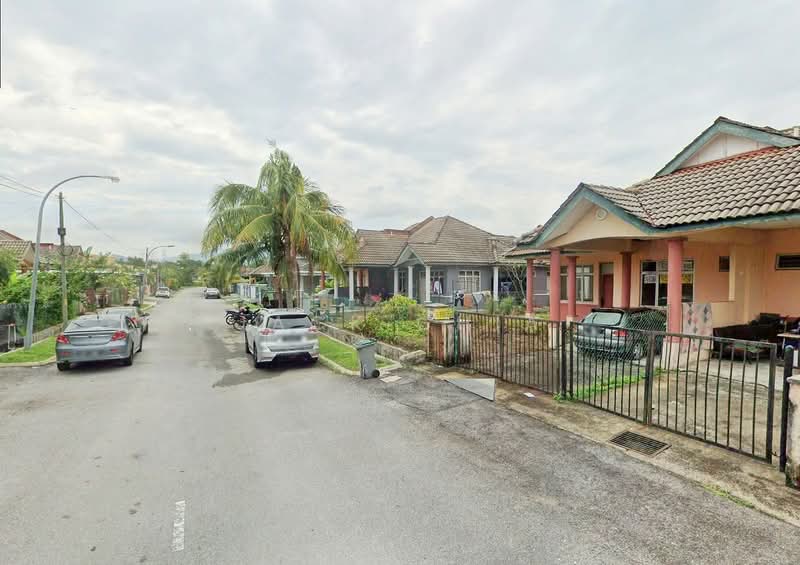 Semi-Detached House for Sale in Taman Pj Perdana (Paroi) - Jack Chia - Exterior - PropertyGuru.com.my