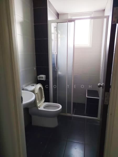 Kondominium untuk Disewa di Reflections Condominium - Bosco Teoh - Bathroom - PropertyGuru.com.my