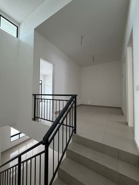 Rumah Teres 2 Tingkat untuk Dijual di Bandar Putra (Kulai) - Tok CJ - Interior - PropertyGuru.com.my