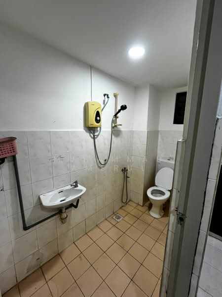 Pangsapuri untuk Disewa di Villa Sentosa - Muhammad Amerul - Bathroom - PropertyGuru.com.my