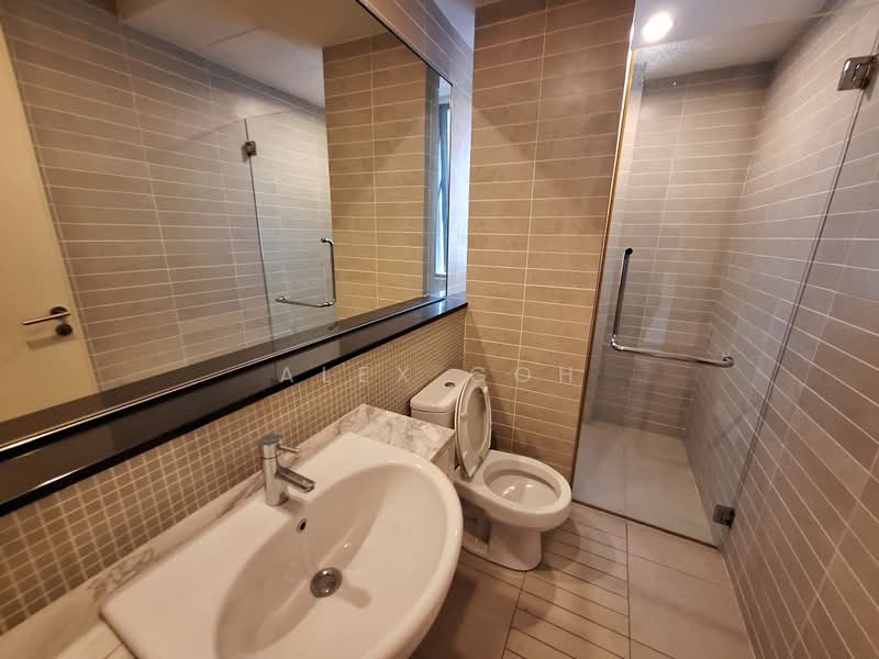 Kondominium untuk Dijual di 2 Hampshire - Alex Goh - Bathroom - PropertyGuru.com.my