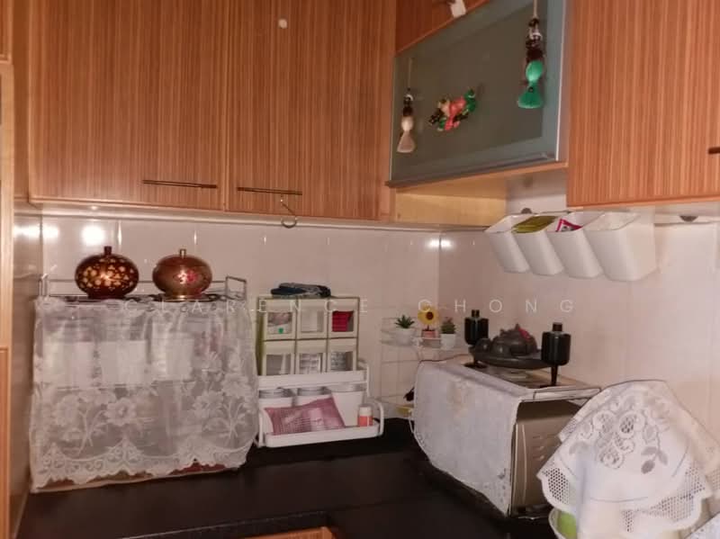 Pangsapuri untuk Disewa di Jalil Damai Apartments - Clarence Chong - Kitchen - PropertyGuru.com.my