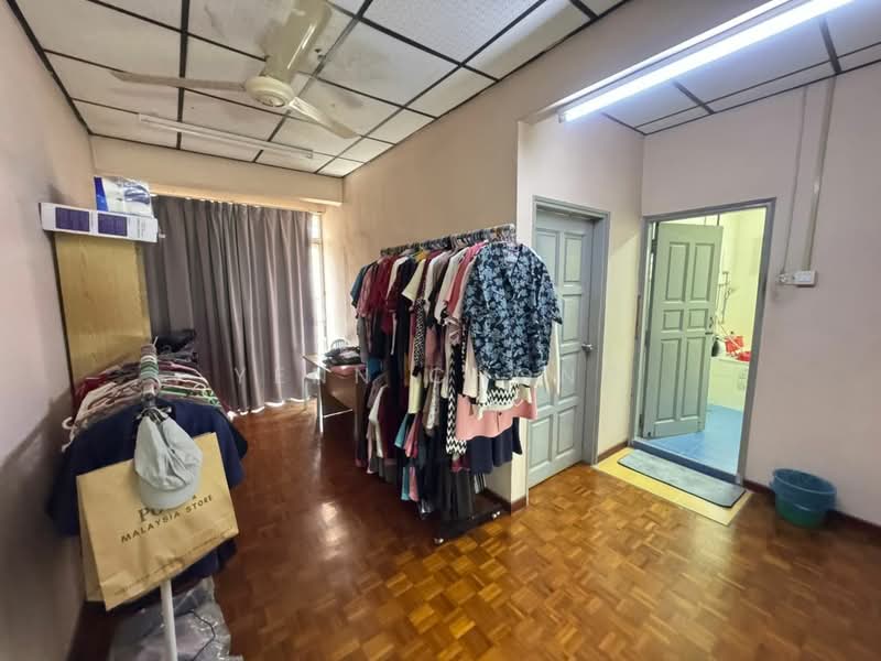 Semi-Detached House for Sale in Taman Overseas Union (Taman Oug) (Jalan Klang Lama (Old Klang Road)) - Yenn Chong - Interior - PropertyGuru.com.my