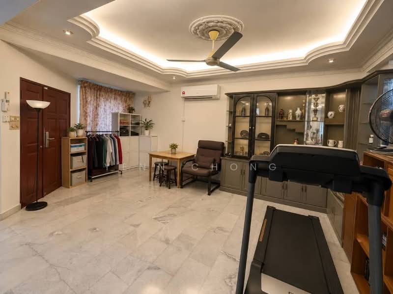Semi-Detached House for Sale in Taman Overseas Union (Taman Oug) (Jalan Klang Lama (Old Klang Road)) - Yenn Chong - Living Room - PropertyGuru.com.my