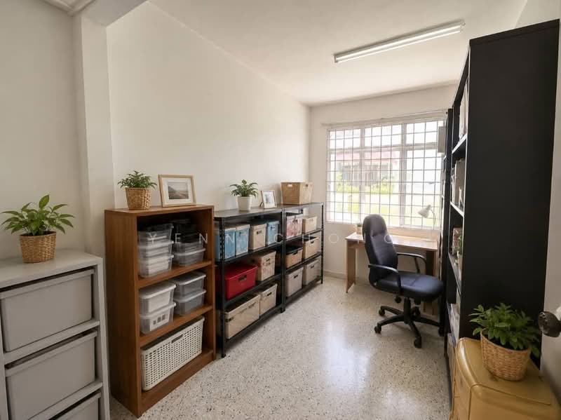 Semi-Detached House for Sale in Taman Overseas Union (Taman Oug) (Jalan Klang Lama (Old Klang Road)) - Yenn Chong - Study - PropertyGuru.com.my