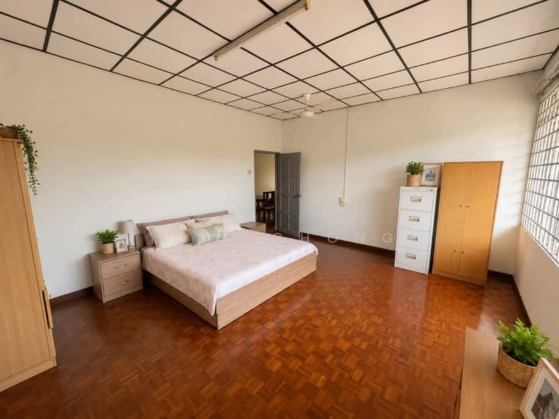 Semi-Detached House for Sale in Taman Overseas Union (Taman Oug) (Jalan Klang Lama (Old Klang Road)) - Yenn Chong - Bedroom - PropertyGuru.com.my