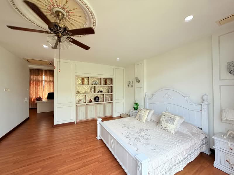 Bungalow for Sale in Diamond City (Semenyih) - Aizat Saifulrullah - Bedroom - PropertyGuru.com.my