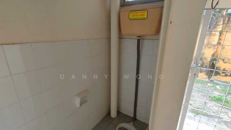 Rumah Banglo untuk Dijual di Bukit Beruntung (Serendah) - Danny Wong - Bathroom - PropertyGuru.com.my
