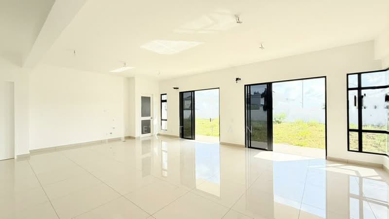 Semi-Detached House for Sale in Setia Tropika (Johor Bahru) - Kent Tan - PropertyGuru.com.my