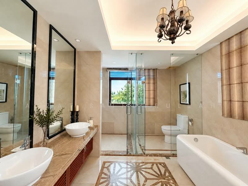 Bungalow for Sale in Diamond City (Semenyih) - Aizat Saifulrullah - Bathroom - PropertyGuru.com.my