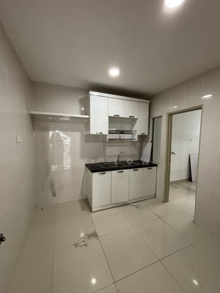 Apartment for Sale at Desa Skudai Apartment - Ivy Low - Kitchen - PropertyGuru.com.my