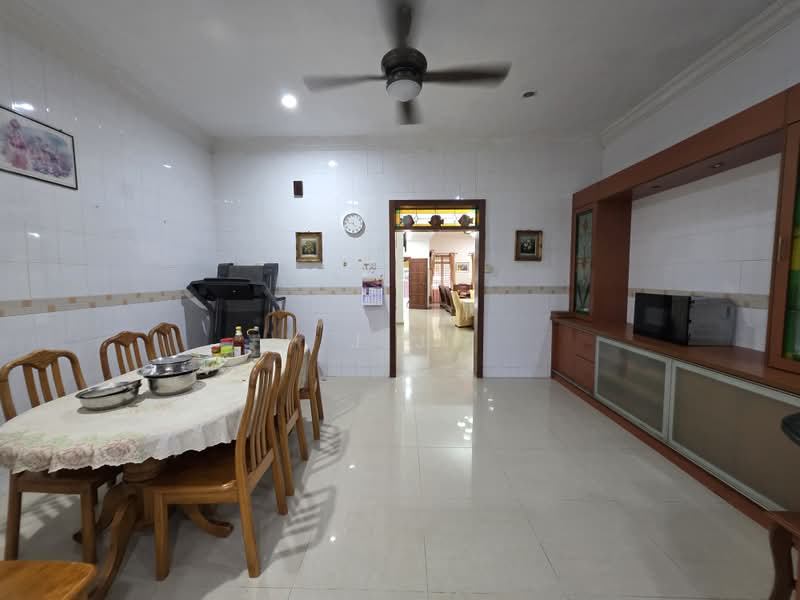 Semi-Detached House for Sale in Kota Kemuning (Shah Alam) - J J - PropertyGuru.com.my