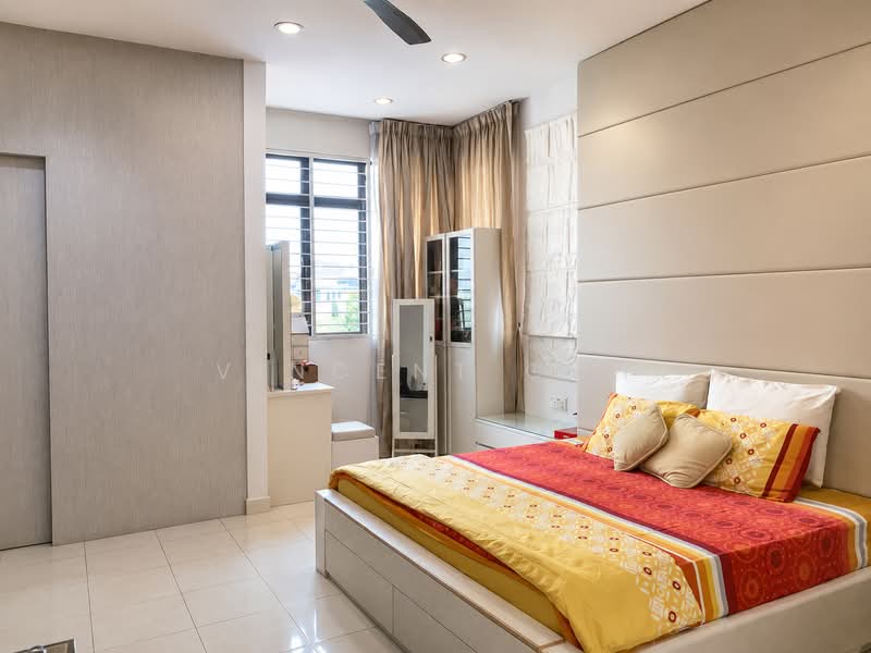 Rumah Berkembar untuk Dijual di Taman Villa Putra (Sungai Buloh) - Vincent Goh - Bedroom - PropertyGuru.com.my