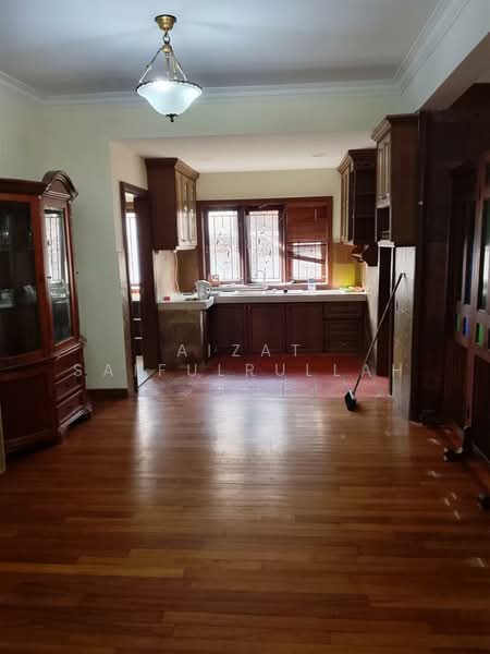 2-storey Terraced House for Sale in Pantai Dalam (Pantai) - Aizat Saifulrullah - Kitchen - PropertyGuru.com.my
