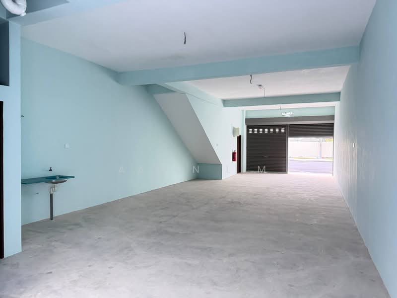Shop / Office for Rent in Taman Emas (Dengkil) - Aaden Lim - Interior - PropertyGuru.com.my