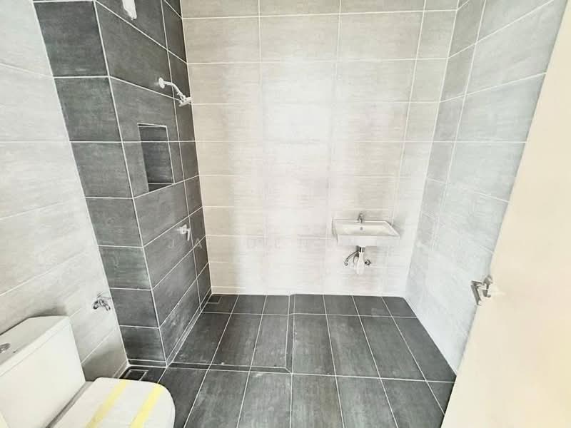 2-storey Terraced House for Sale in Bandar Dato Onn (Tebrau) - Jayden Ng - Bathroom - PropertyGuru.com.my